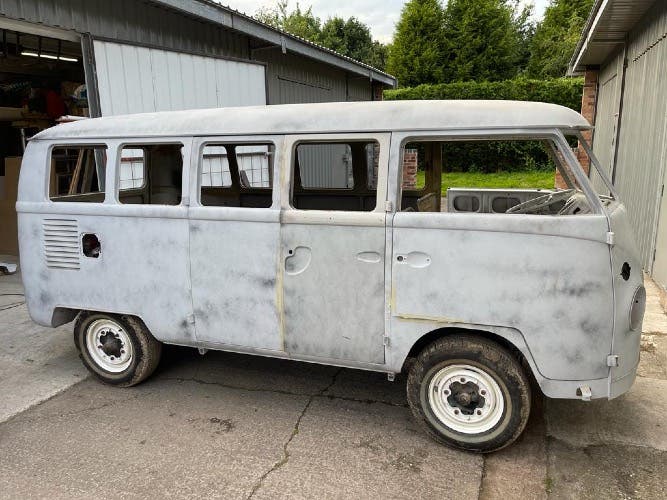 1967 type2 (t1) micro bus deluxe