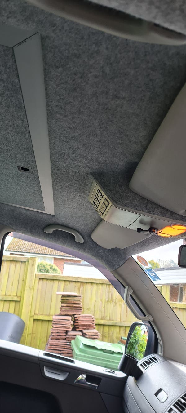 2008 Caravelle 2.5TDi with roof conversion