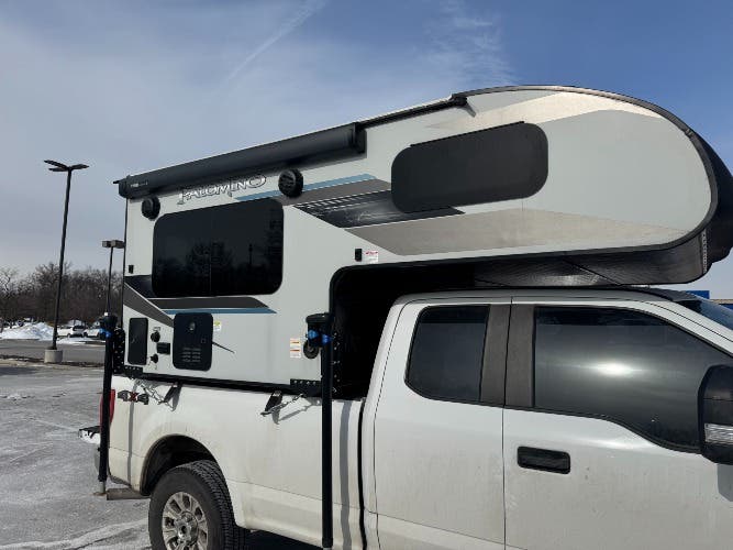2022 Palomino HS 690 Truck Camper for Sale