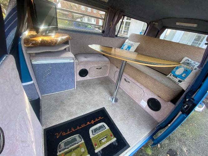 VW T2 Bay Window (Bertie)
