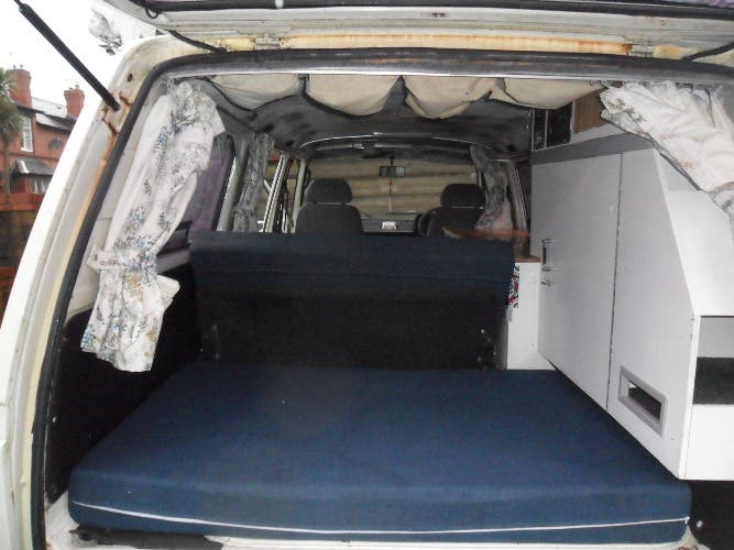 1990 CARAVELLE CAMPER 1.9 litre Petrol