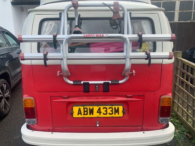 Classic VW Camper – Ready to Roam