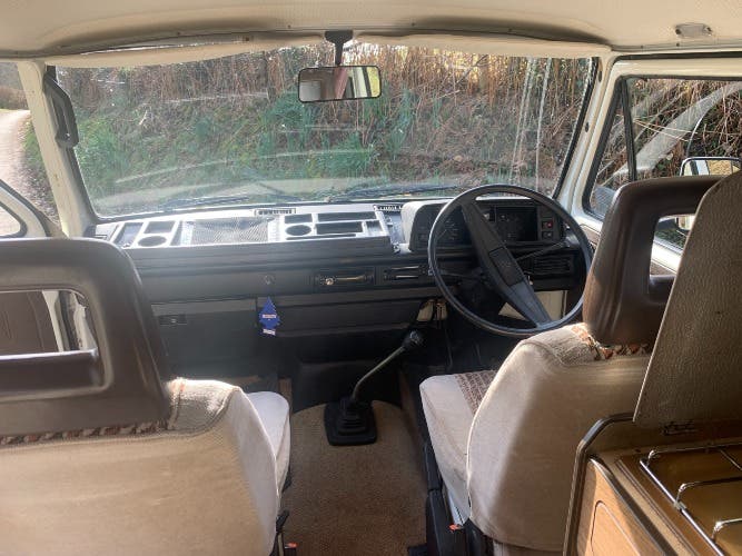 VW Caravelle 1986 T25 1.9 Petrol Camper
