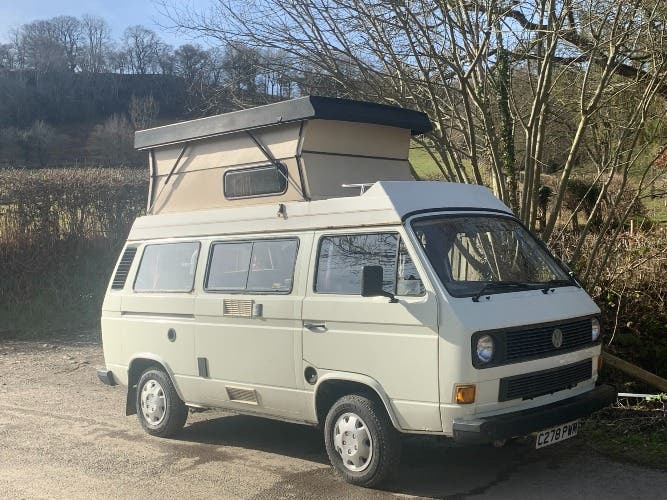VW Caravelle 1986 T25 1.9 Petrol Camper