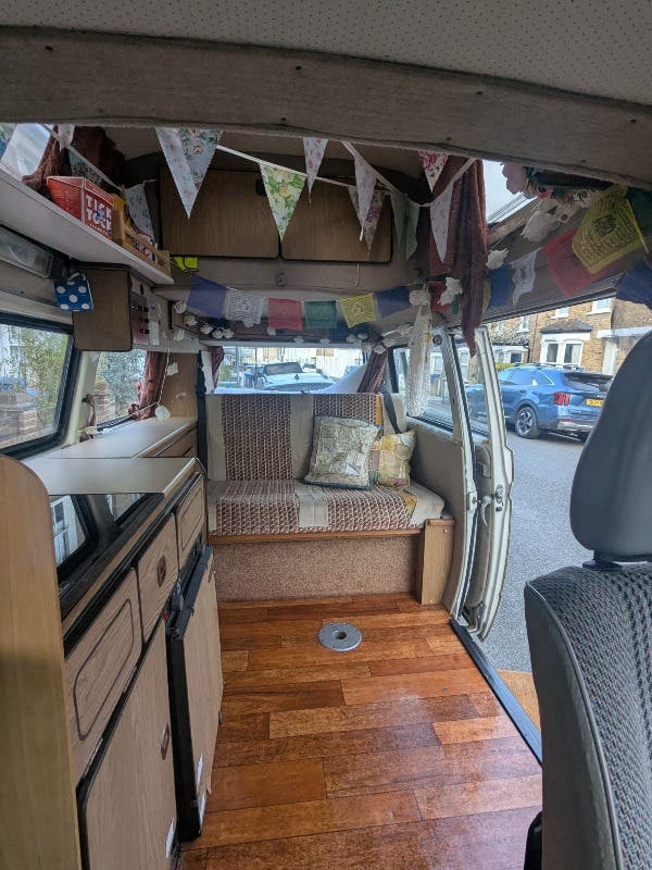 VW T25 1987 2.1 ltr petrol Hi-top