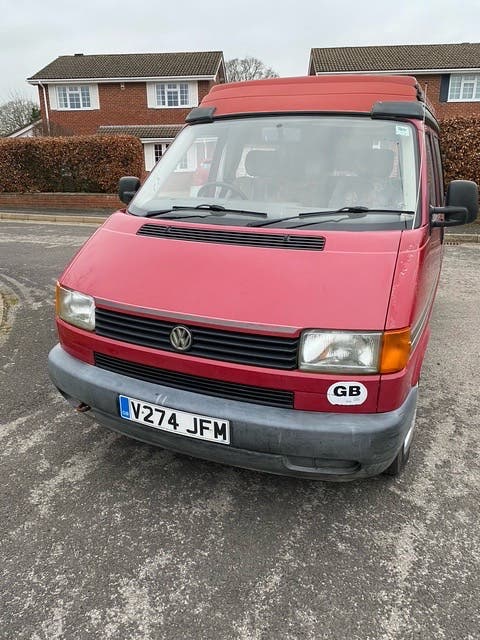 VW AUTOSLEEPER T4 .FULL CONVERSION . 2000.. V-REG . FULLY OPENING ELEVATING ROOF FROM FACTORY