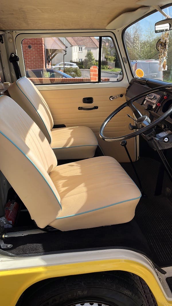 1972 Volkswagen Pop Top Campervan