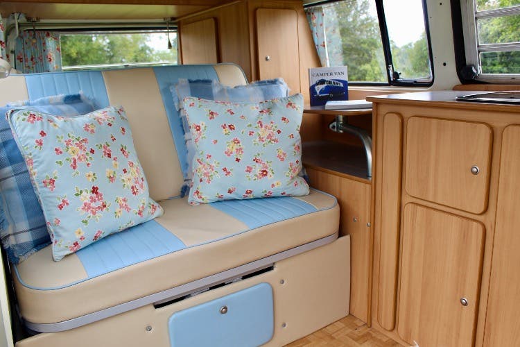 VW CAMPERVAN T2 1973 BAY WINDOW - LADY LILY - WITH AWNING