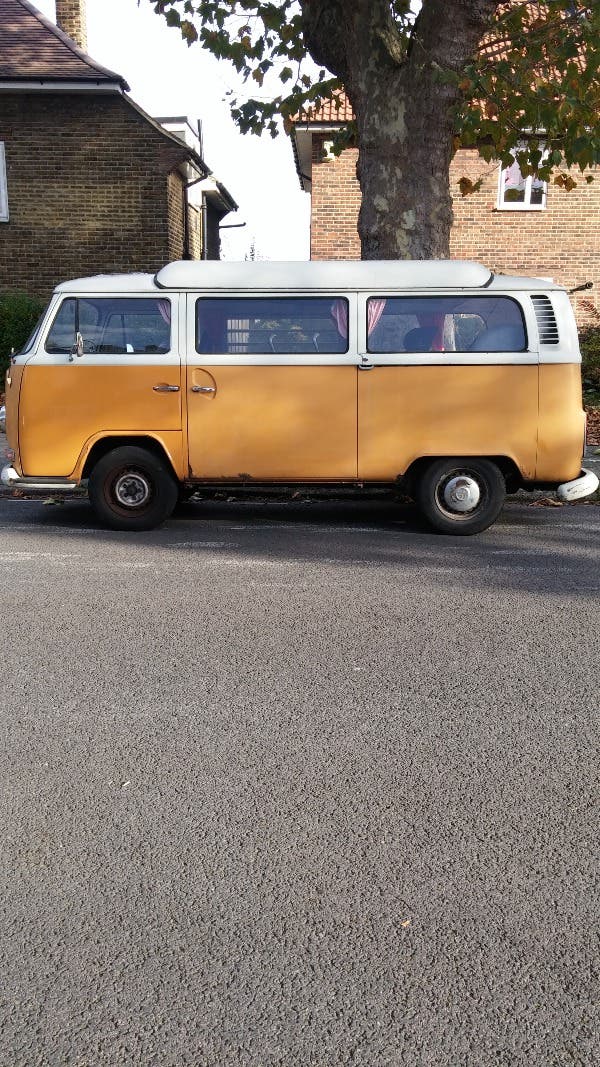 VW T2 Bay