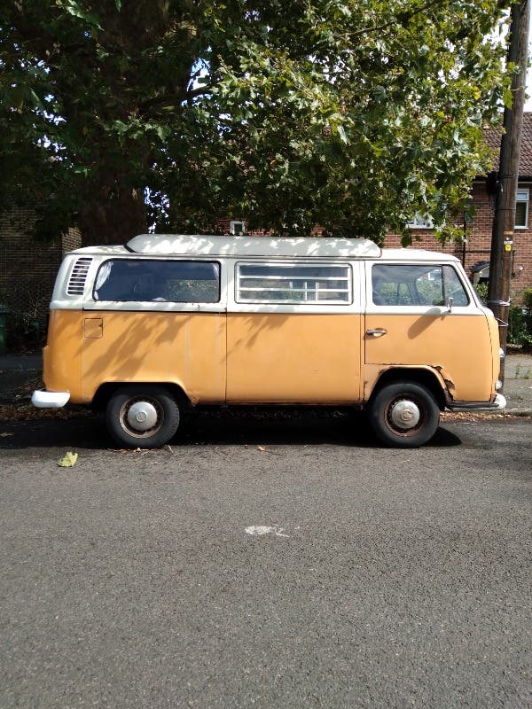 VW T2 Bay
