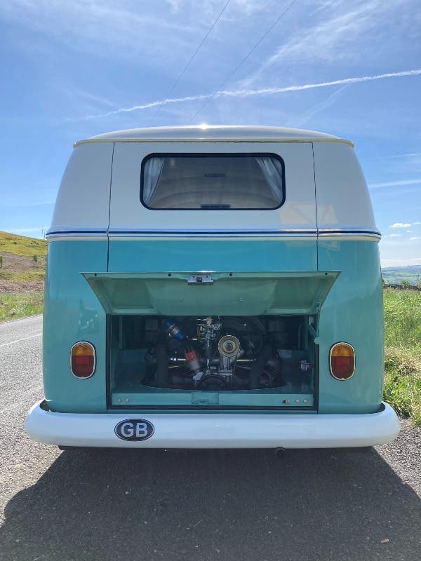 VW Split Screen Bus VW Split screen camper van 1963 left hand drive in TURKIS green/Cream