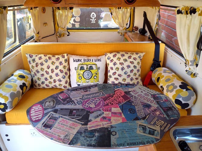 T2 BAY WV TRANSPORTER CAMPERVAN (1975)