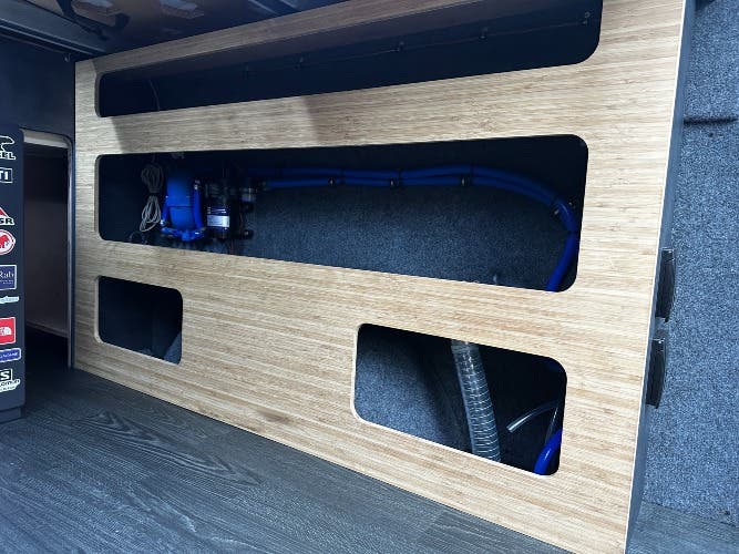 Volkswagen Crafter 2.0 TDI MWB - 2016 - Camper Van