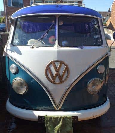 Rare RHD Vw splitscreen 13 window deluxe with sliding door (project van)