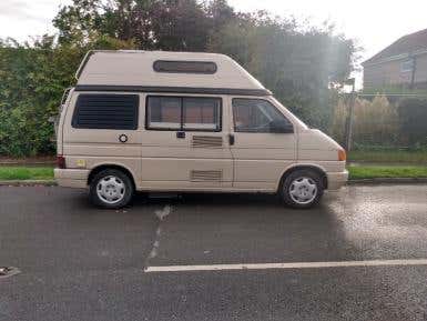 T4 HIGH TOP CAMPERVAN. 1994. 141,000 miles. Taxed May 25, Tested Dec 25. One owner for last 12 years.